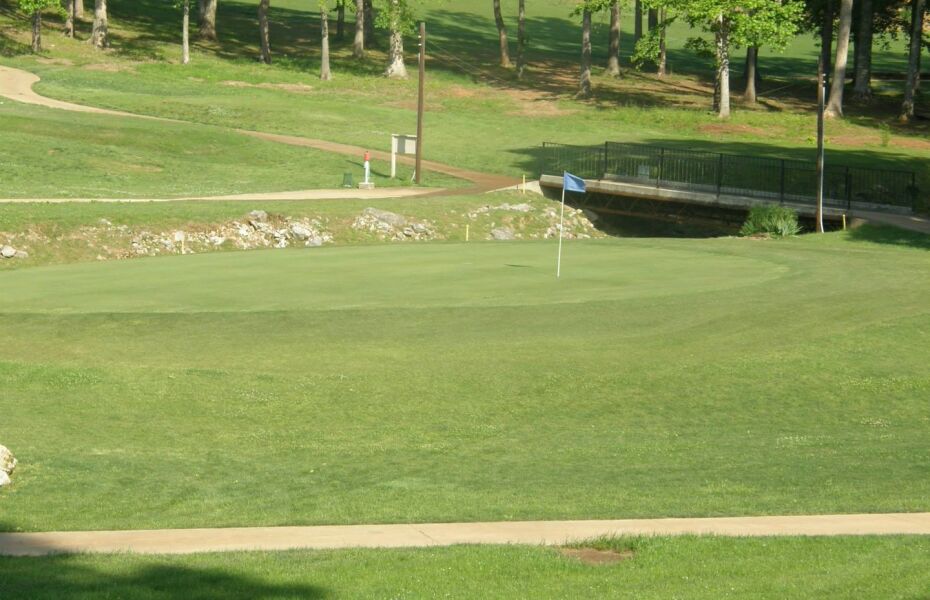 Lawrenceburg Golf & Country Club in Lawrenceburg, Tennessee, USA GolfPass