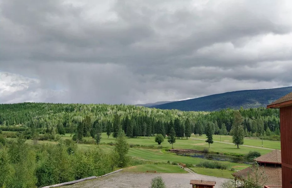 Wells Gray Golf Resort & RV Park