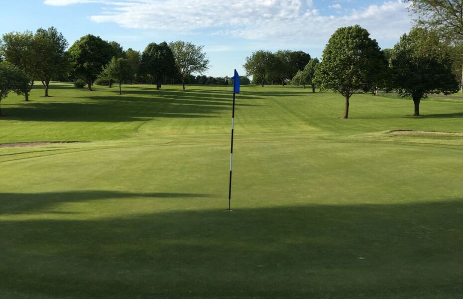 Mendota GC 10