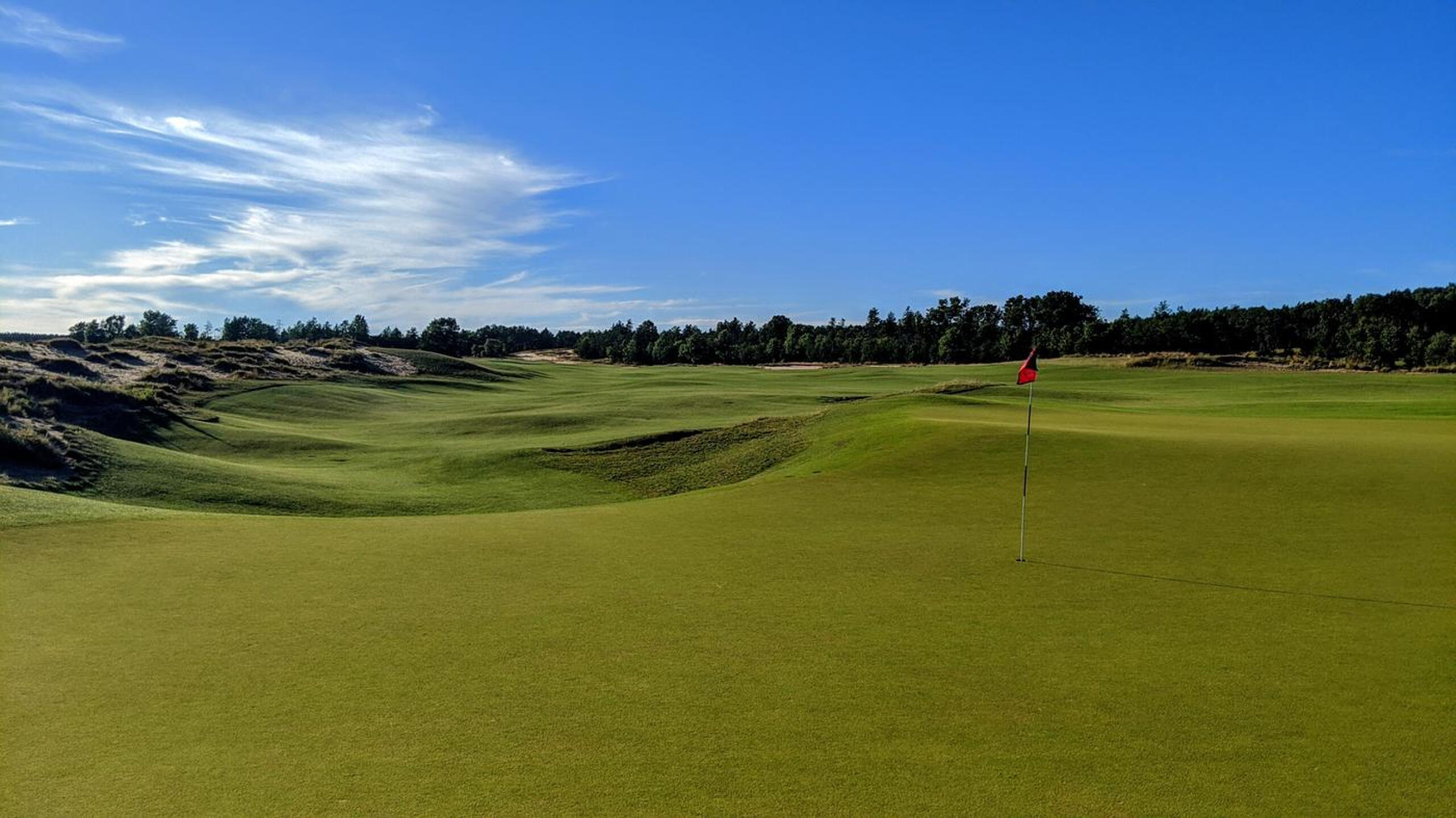 The par-4 17th is a pure golf hole. (Photo submitted by Back9Ben on 09/24/2020)