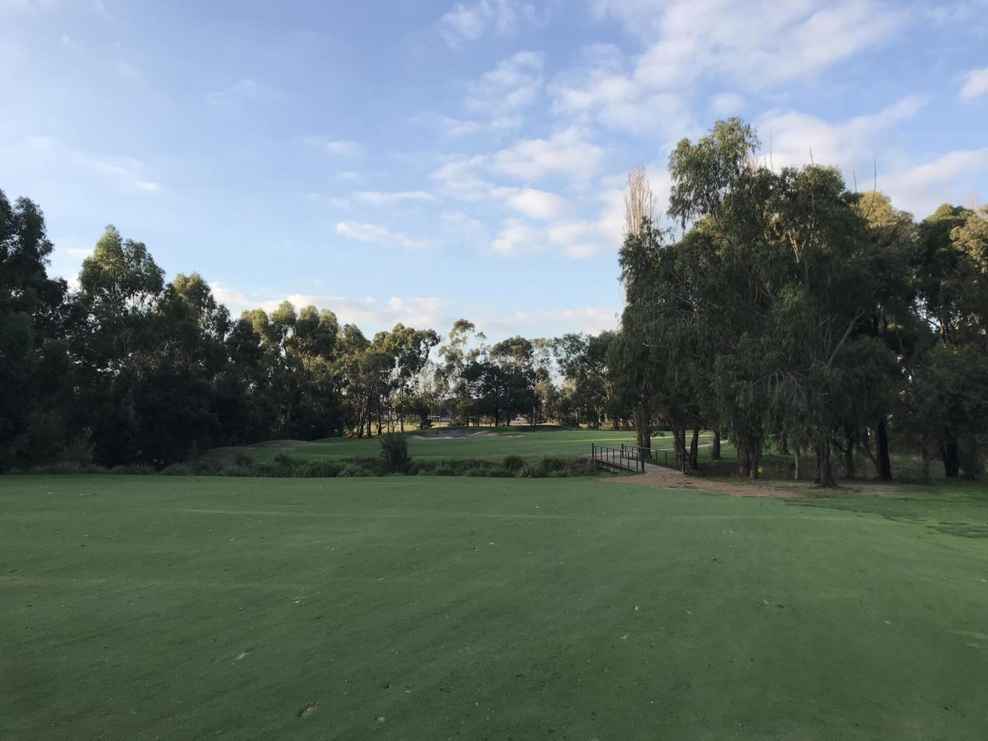 Approach to 15 (Photo submitted by theglasseyegolfer on 05/05/2021)