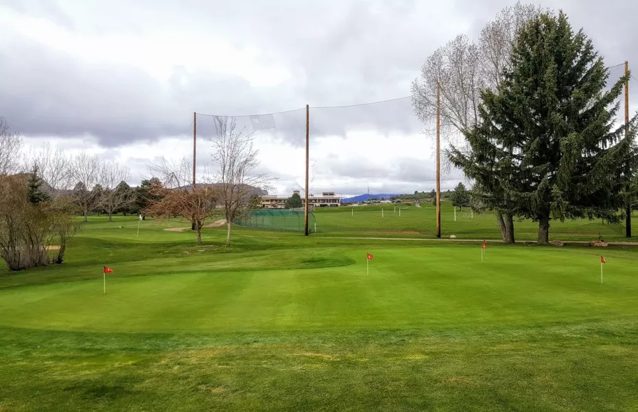 Hillcrest GC: Practice area