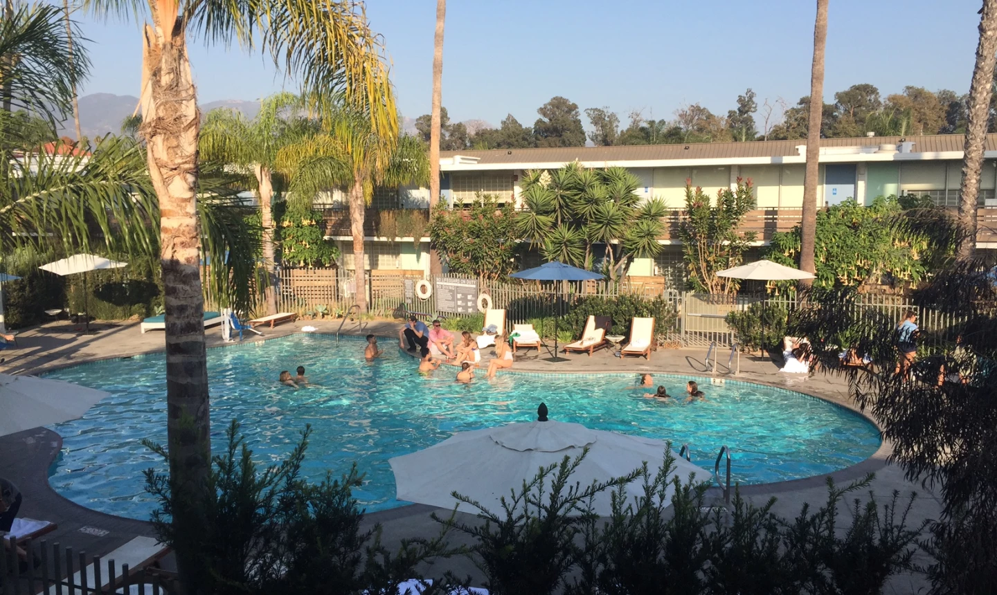 Kimpton Goodland - pool