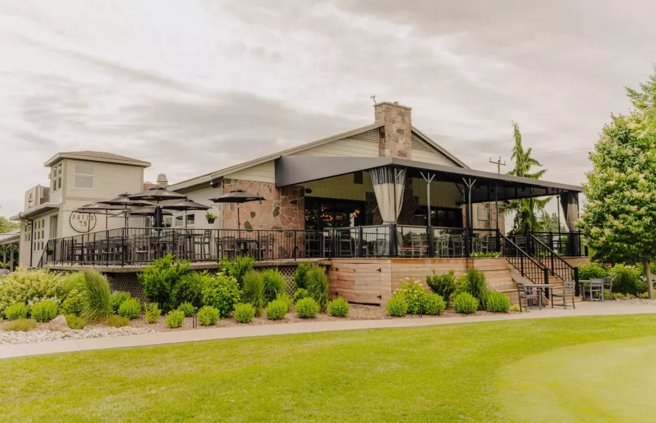 St. Marys GCC: Patio