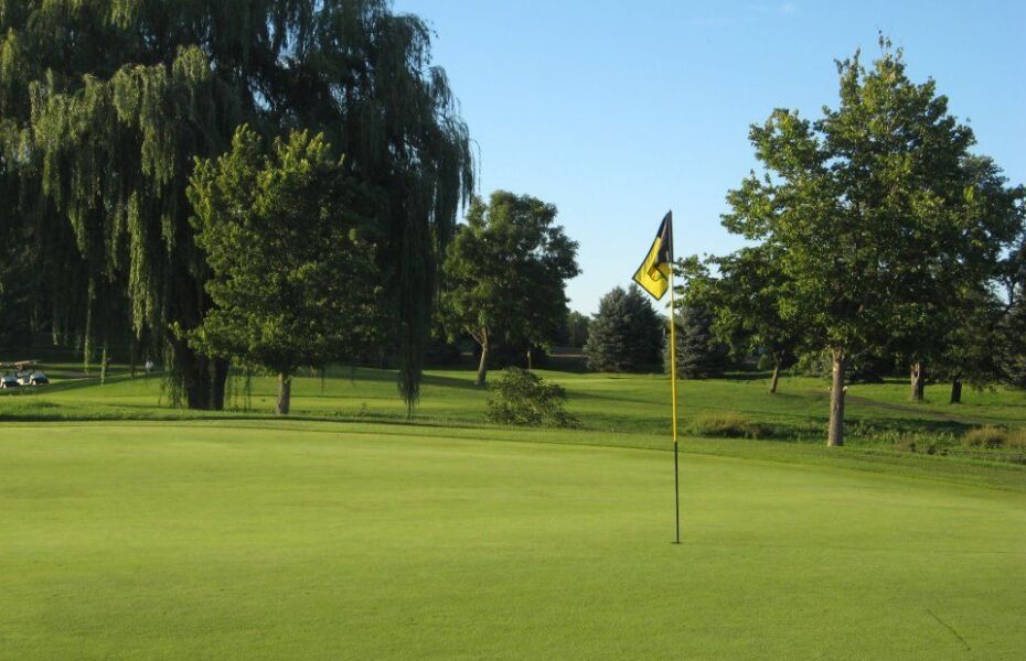 Majestic Oaks Golf Club Signature Golf Course in Ham Lake, Minnesota