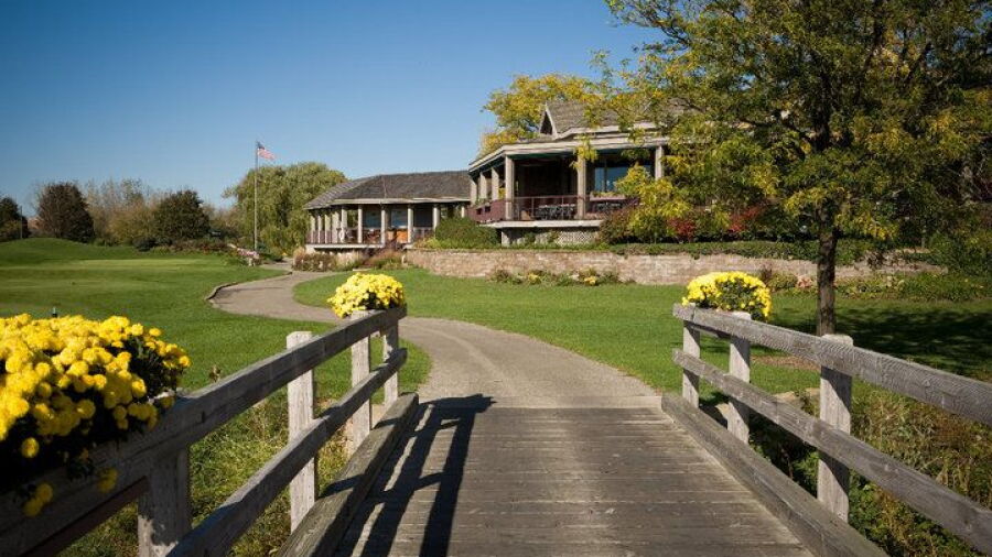 Seven Bridges GC: Clubhouse