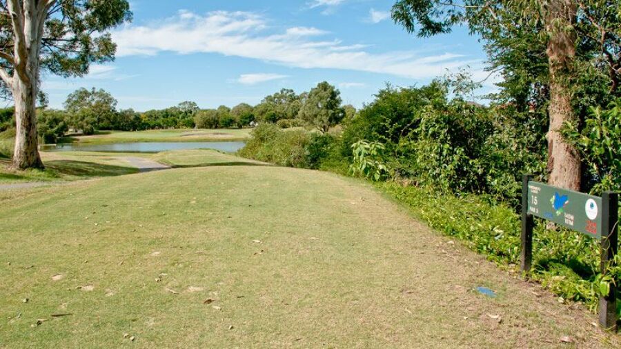 Windaroo Lakes GC: #15