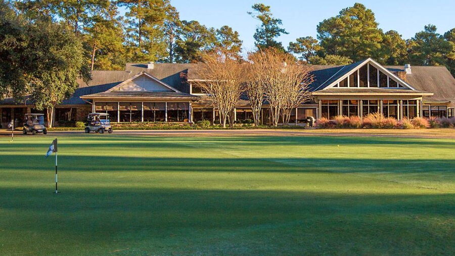 Beau Chene CC: Clubhouse