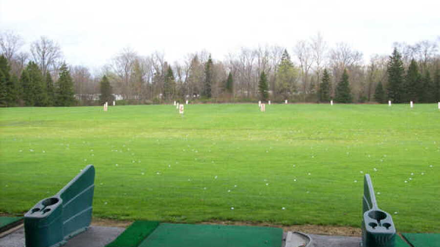 Paul Tesslers Golf Learning Center: Driving range