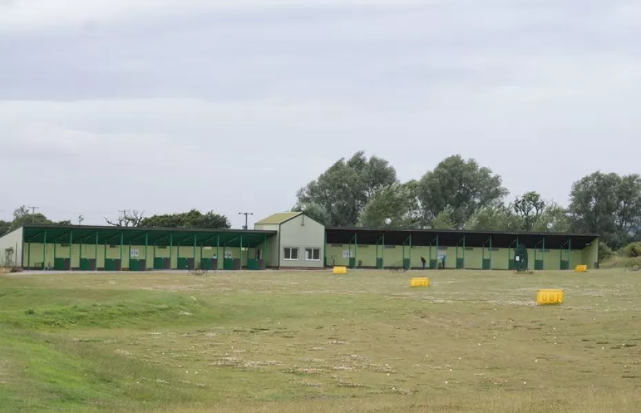 Dunton Hills Family Golf Centre: Driving range