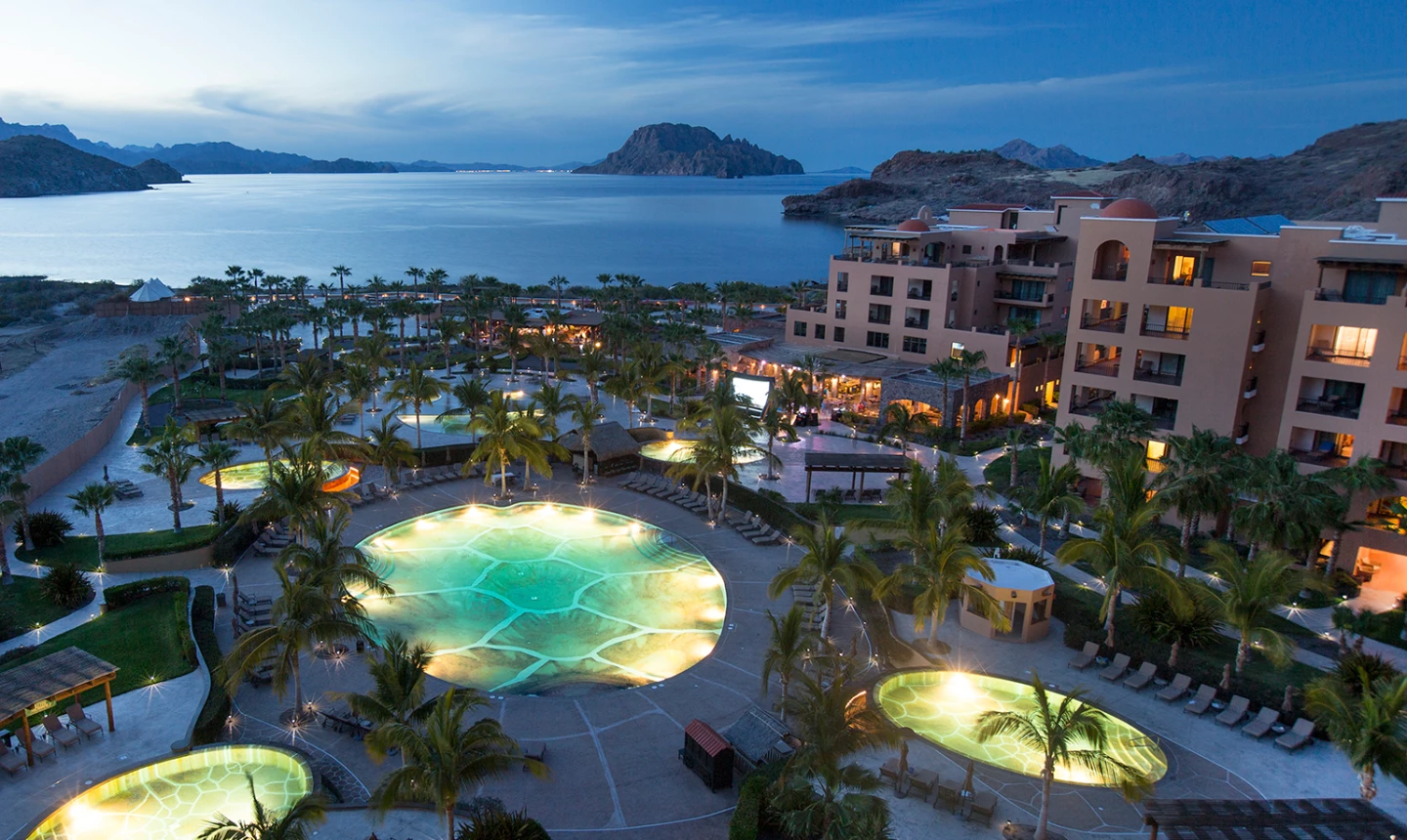 Danzante Bay - night at the Villa del Palmar at the Islands of Loreto 