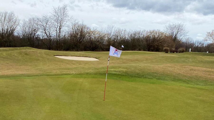 Dresden Ullersdorf Golf Club - AIS Golf Area Short