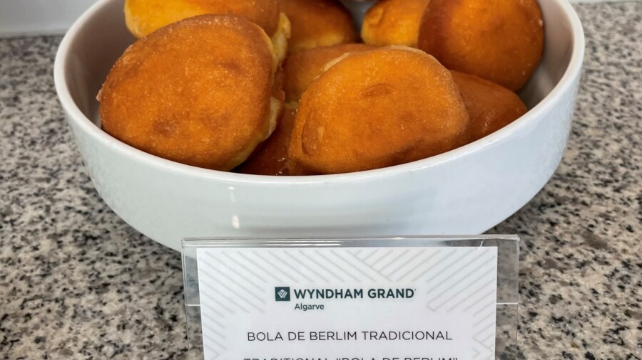 Wyndham Grand Algarve - breakfast buffet 
