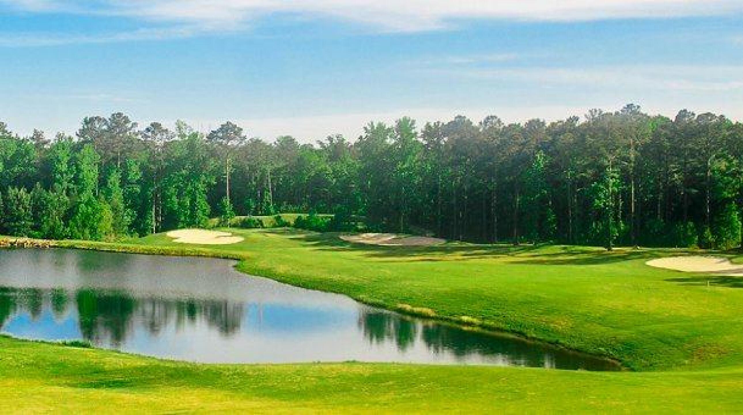 Par 5 5th hole at the dogleg (Photo submitted by JeffCarpenter on 07/14/2017)