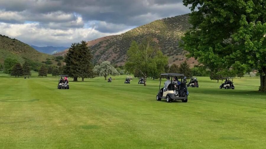 Round Valley GC