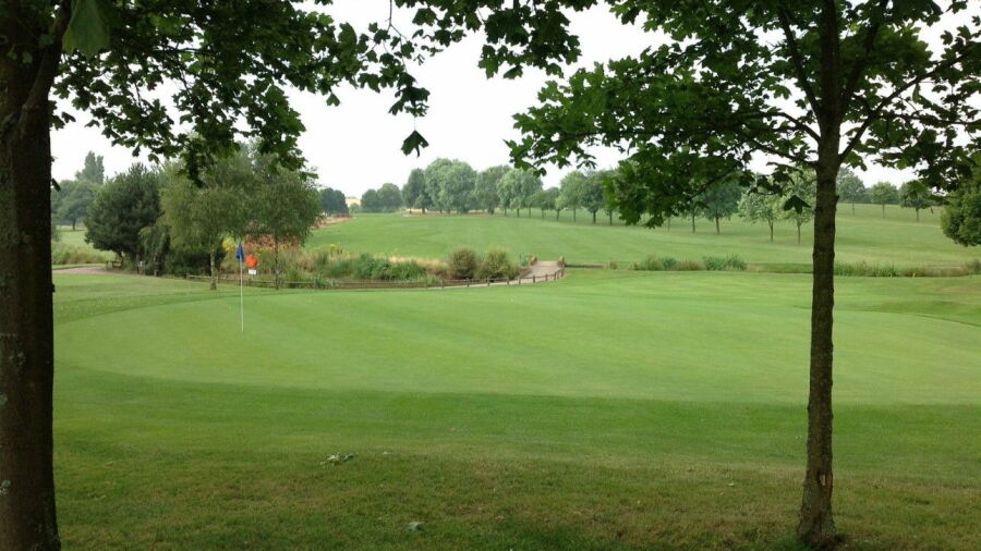 10th green at Windmill Village Golf Club