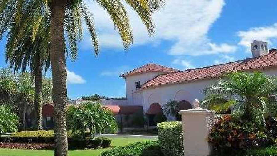 Sara Bay CC: Clubhouse