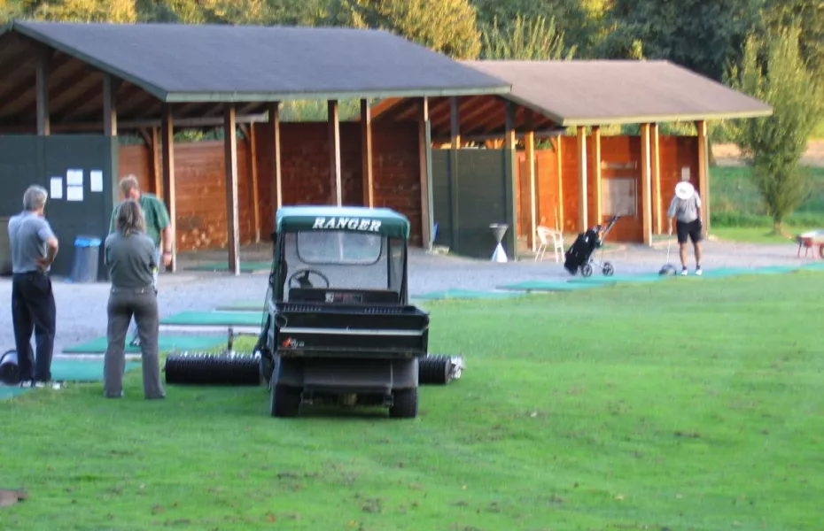 Schloss Auel GC: driving range
