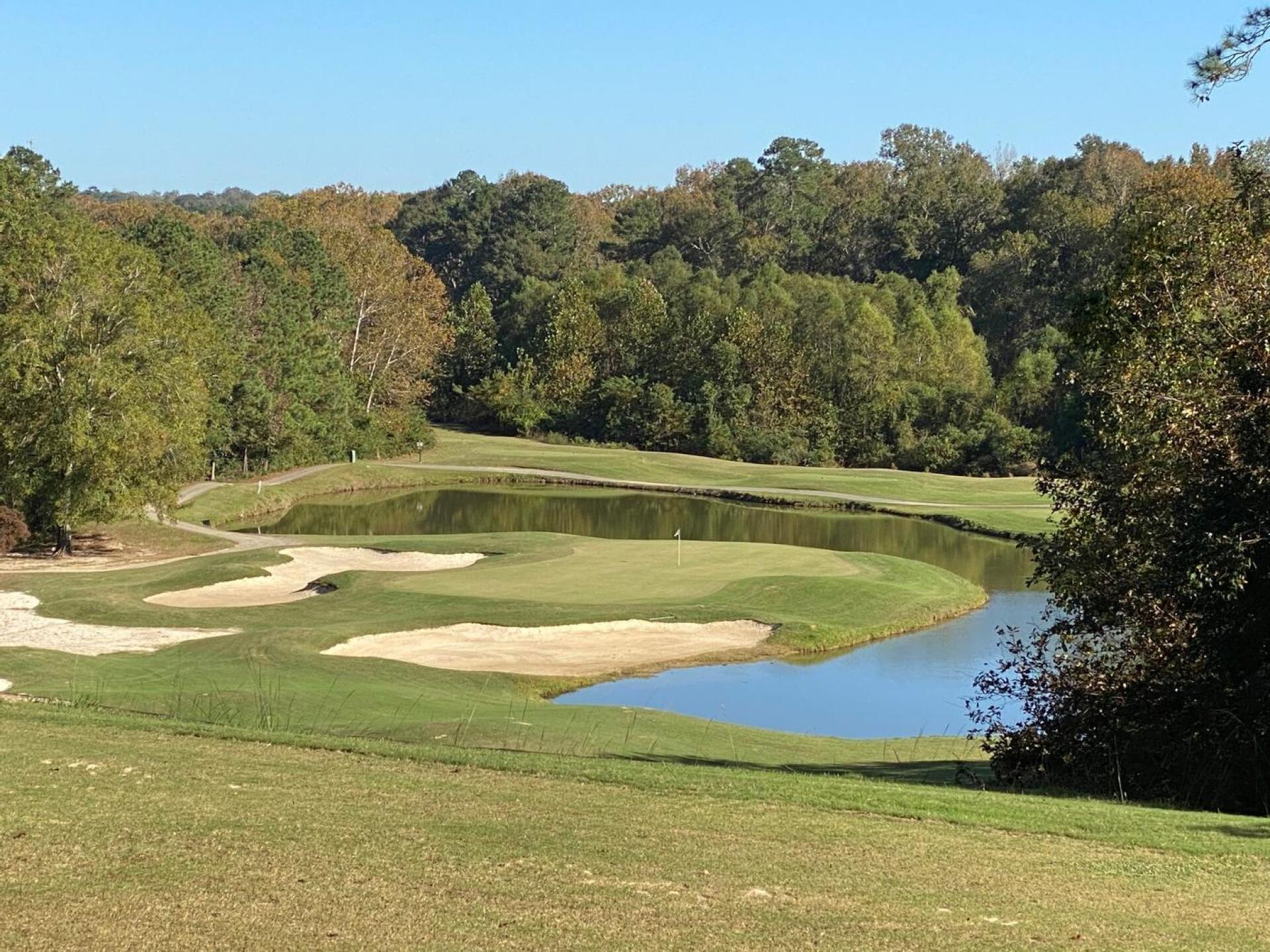 17th tee box (Photo submitted by u314160248851 on 11/13/2020)