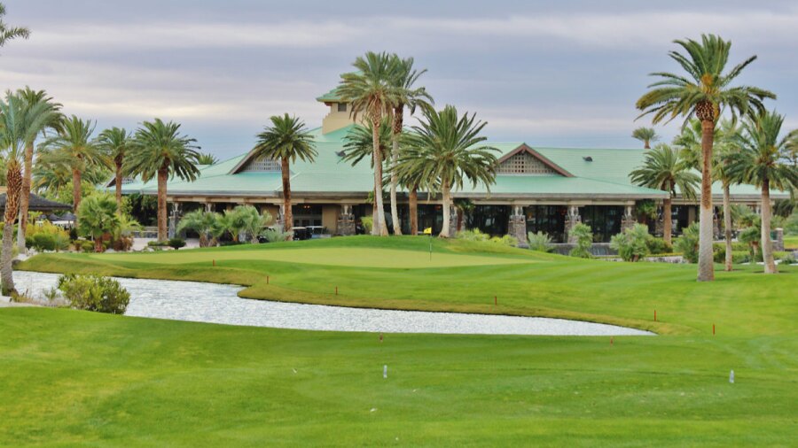 Bali Hai Golf Club in Las Vegas - hole 9