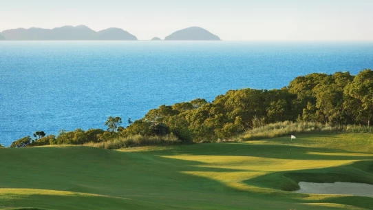 Hamilton Island Golf Club and Resort - hole 15