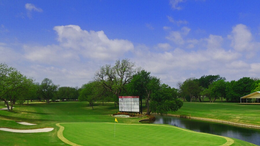 Colonial C.C. golf course - no. 18