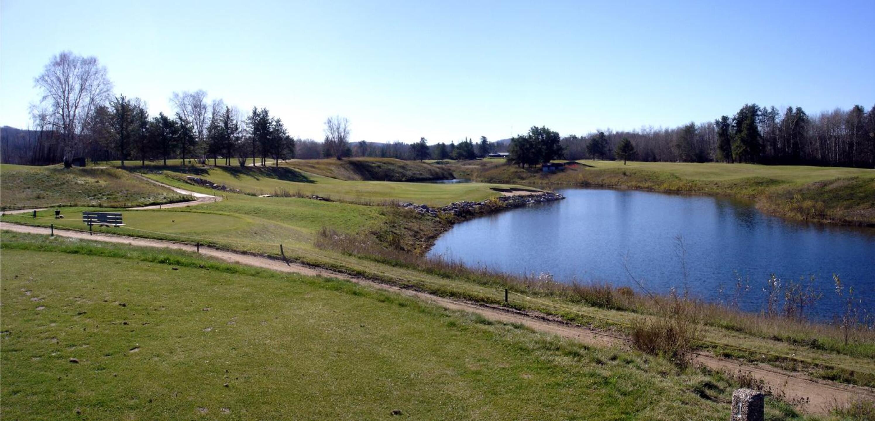 Athabasca G&CC, Hole 14, Par 3, 125 yds (Photo submitted by DYakimec on 10/08/2017)