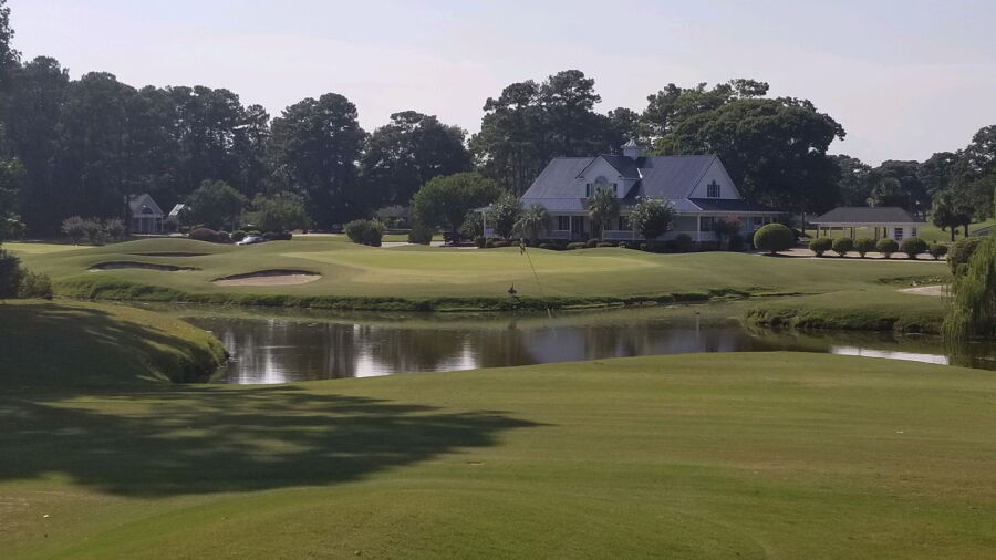 Valley at Eastport GC: 18th green