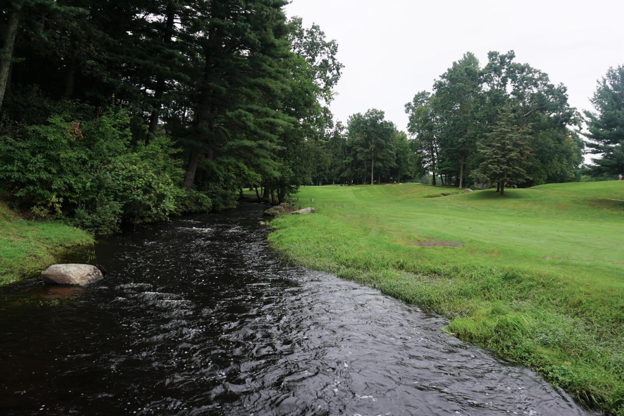 16th: A view toward the green from by the river. (Photo submitted by AptlyLinked on 09/03/2021)