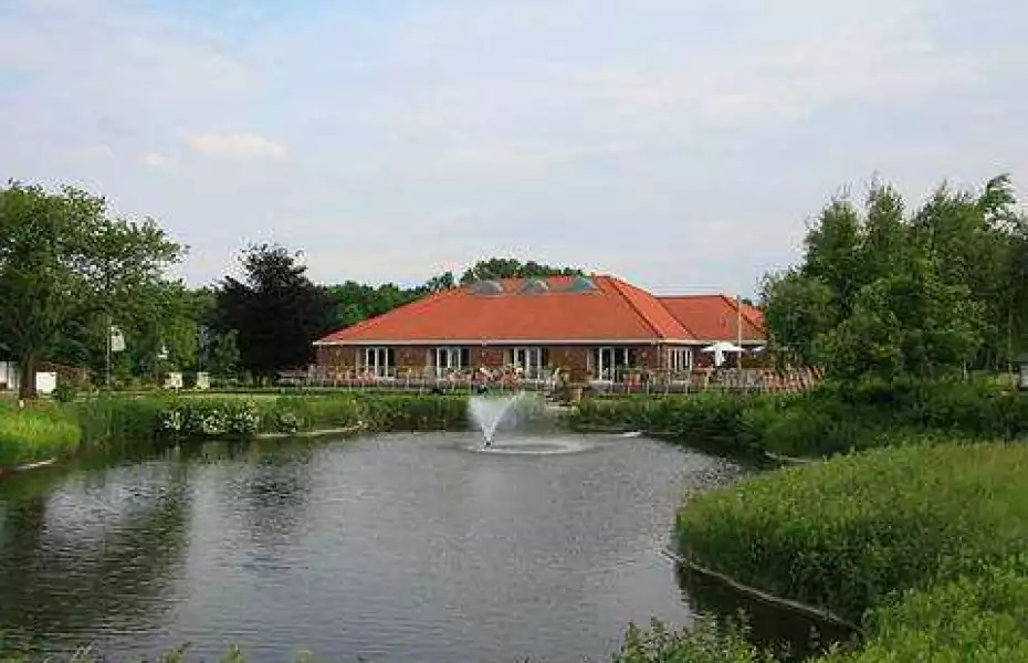Schwarze Heide Bottrop-Kirchhellen GC: clubhouse