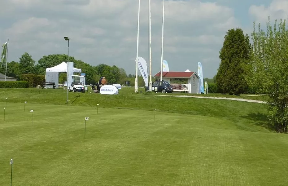 Muenchen-Riem GC: putting green