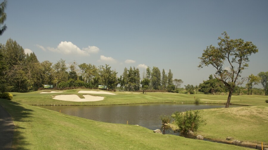 Muang Kaew golf course - hole 3