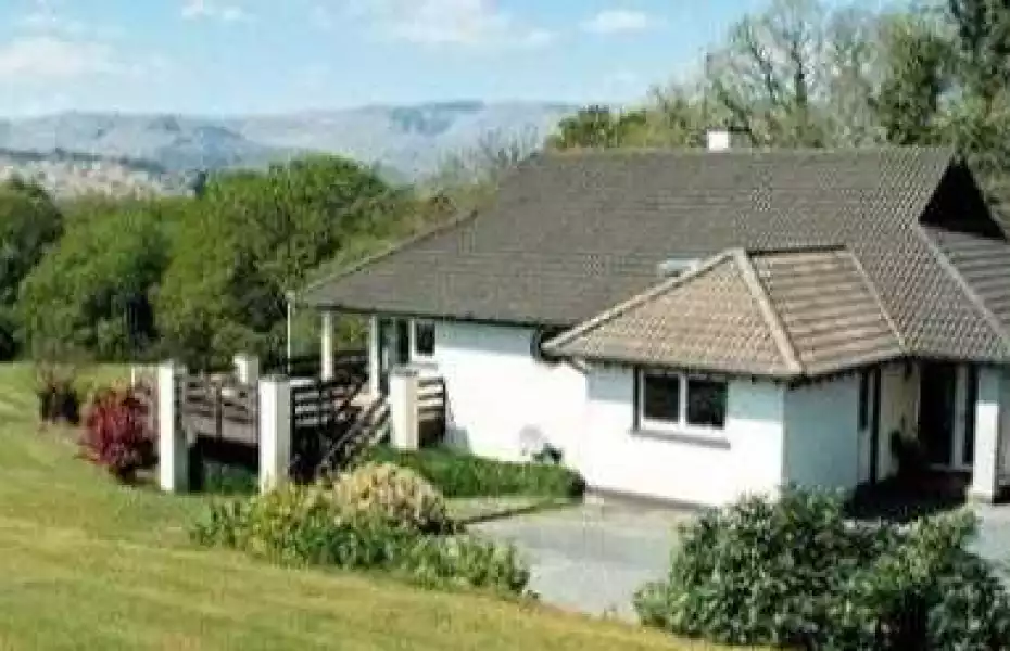 Glengarriff GC: Clubhouse