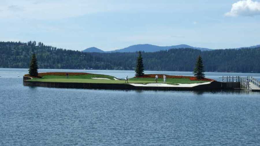Coeur D'Alene Resort's floating island green