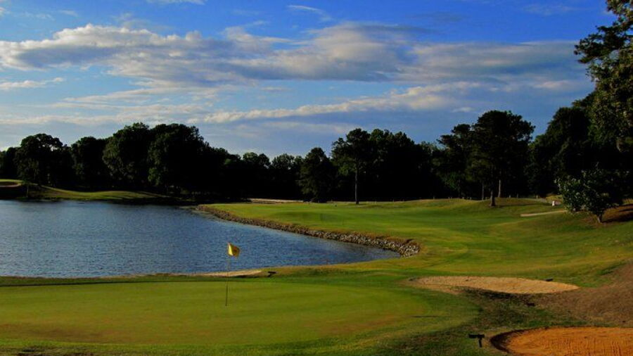 Houston Lake CC: #18