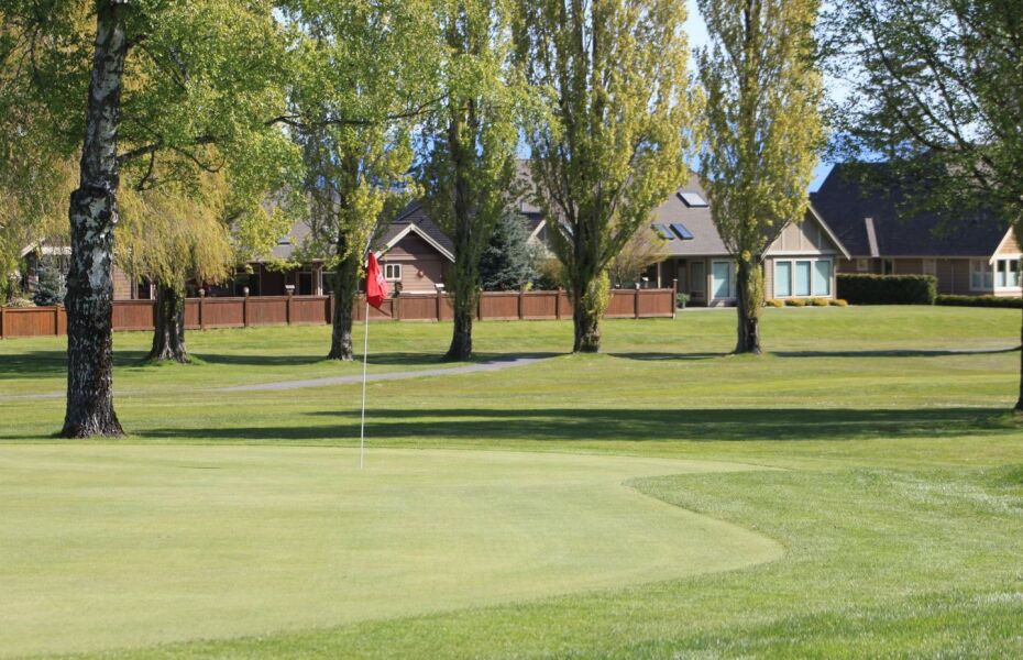 Eaglecrest Golf Club in Qualicum Beach, British Columbia ...