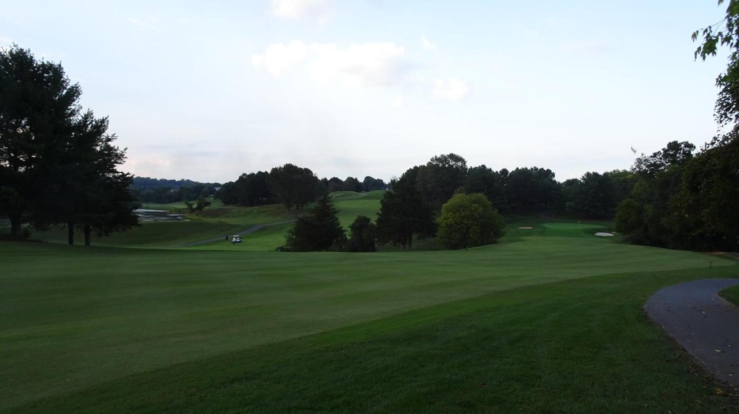 The 17th is another challenging par-5 that makes up for the relative cupcake par-5s on the front nine. (Photo submitted by Back9Ben on 09/20/2017)