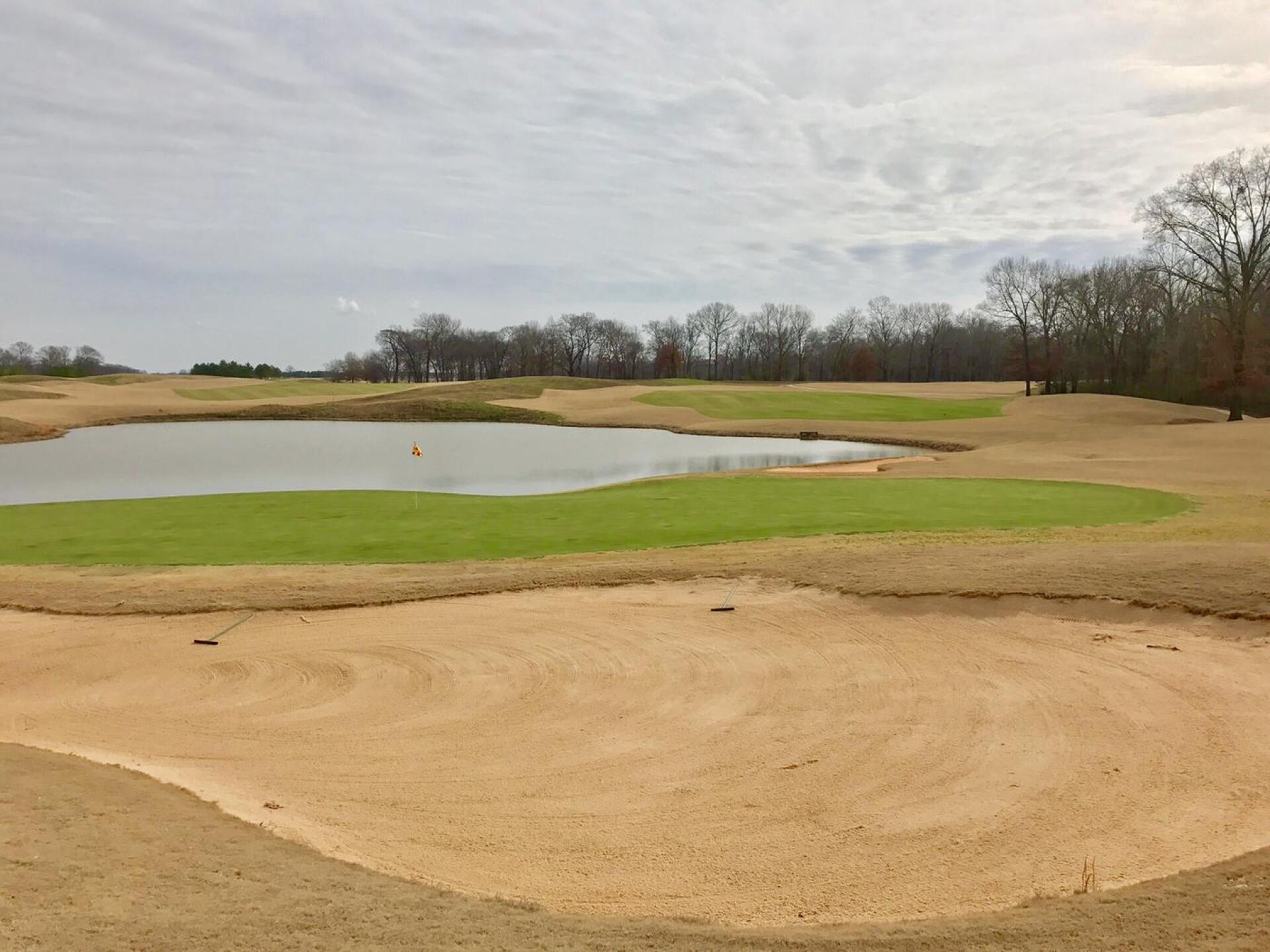From behind the par-4 8th green. (Photo submitted by BrandonWebb on 01/15/2017)