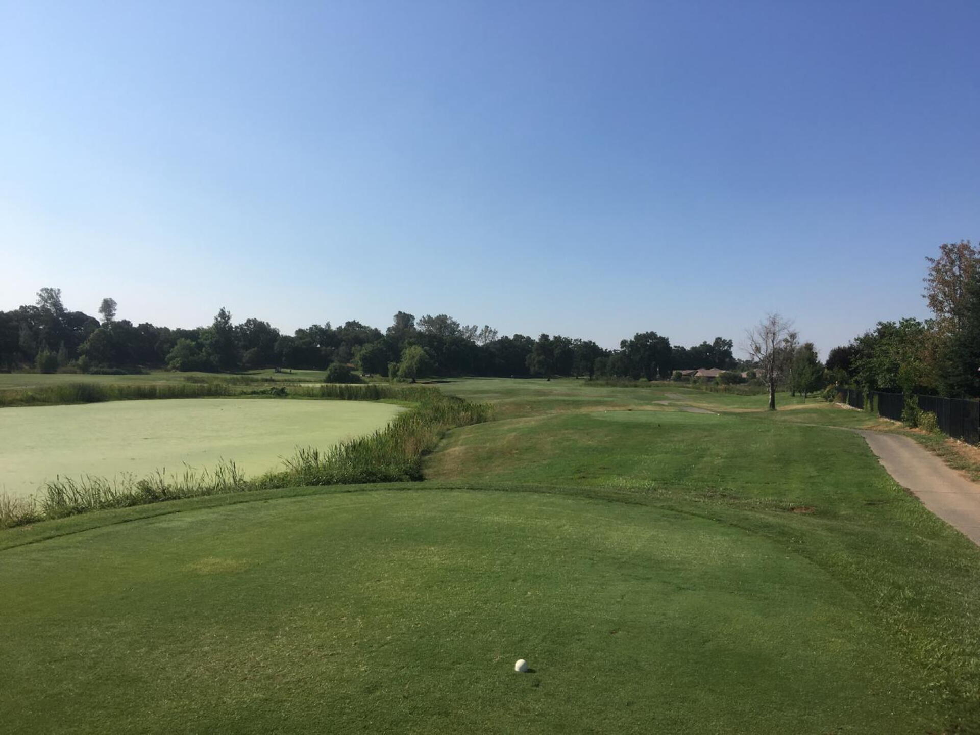 1st Tee, water on the left and OB on the right (Photo submitted by Cops1998 on 07/28/2018)