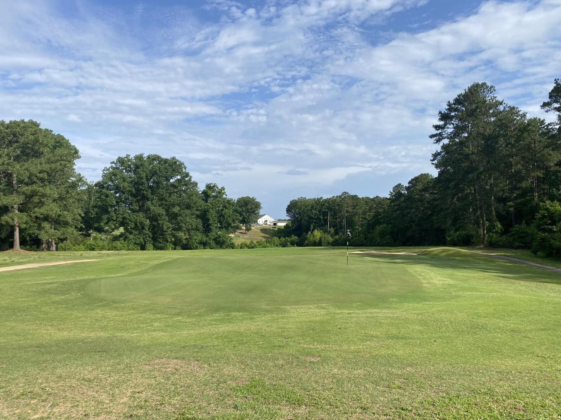 Look at clubhouse from first green (Photo submitted by mrkunis on 06/09/2025)