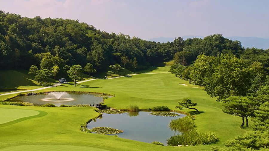 Ladena GC - Lake