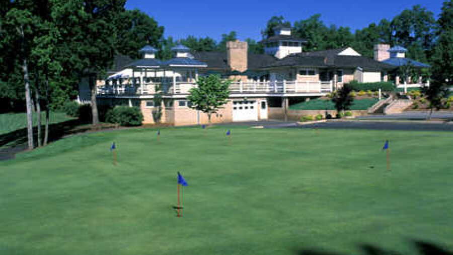 Waterfront CC: Clubhouse