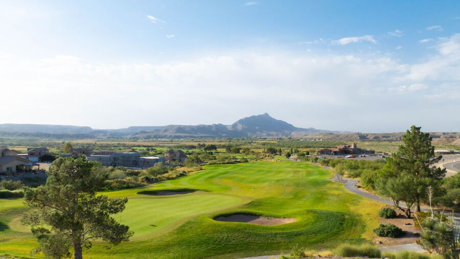 Turtleback Mountain Golf & Resort: Aerial