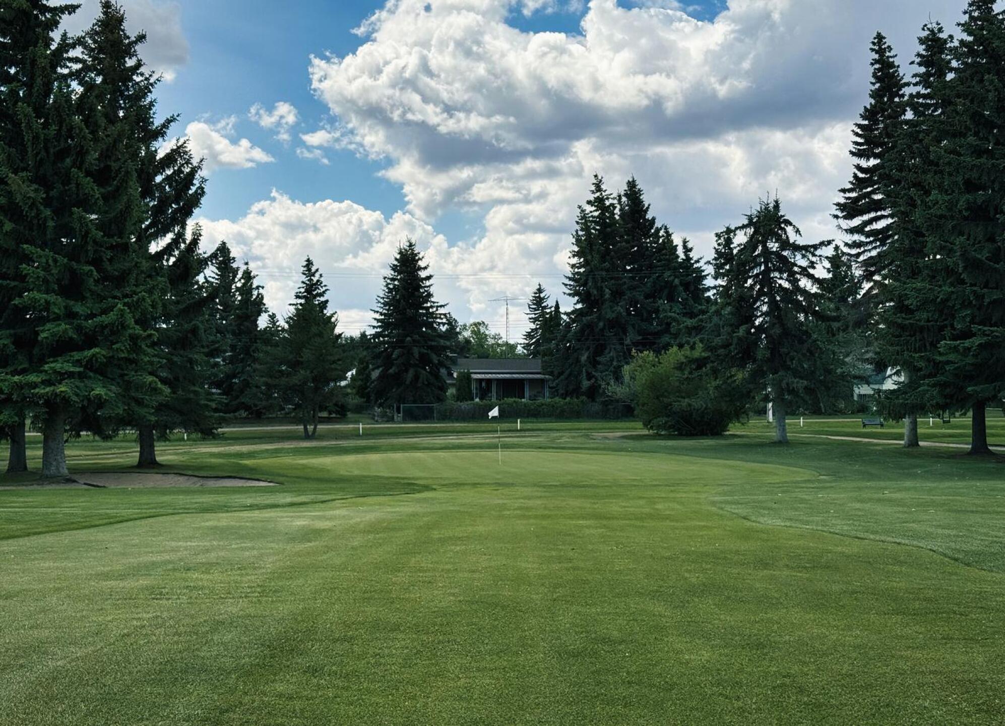 Sedgewick GC, Hole 4, Par 5, 562 yds (Photo submitted by DYakimec on 06/14/2025)