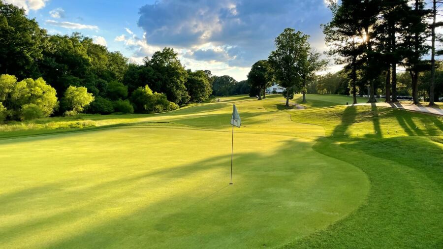 Bay Hills GC: #1