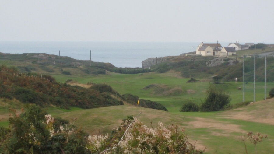 1st hole overlooking the sea at Holyhead