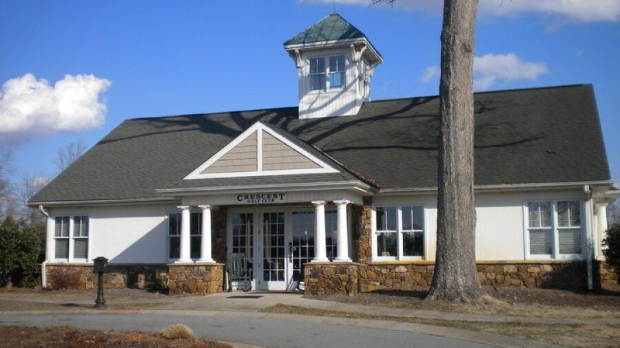 Revival GC: clubhouse