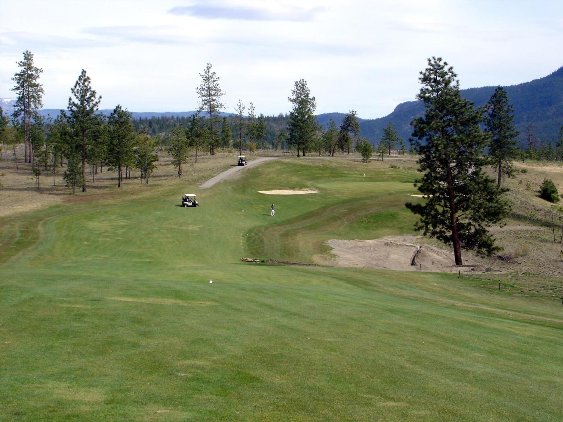 Eaglepoint Golf Resort, Hole 14, Par 5, 471 yds (Photo submitted by DYakimec on 08/23/2017)
