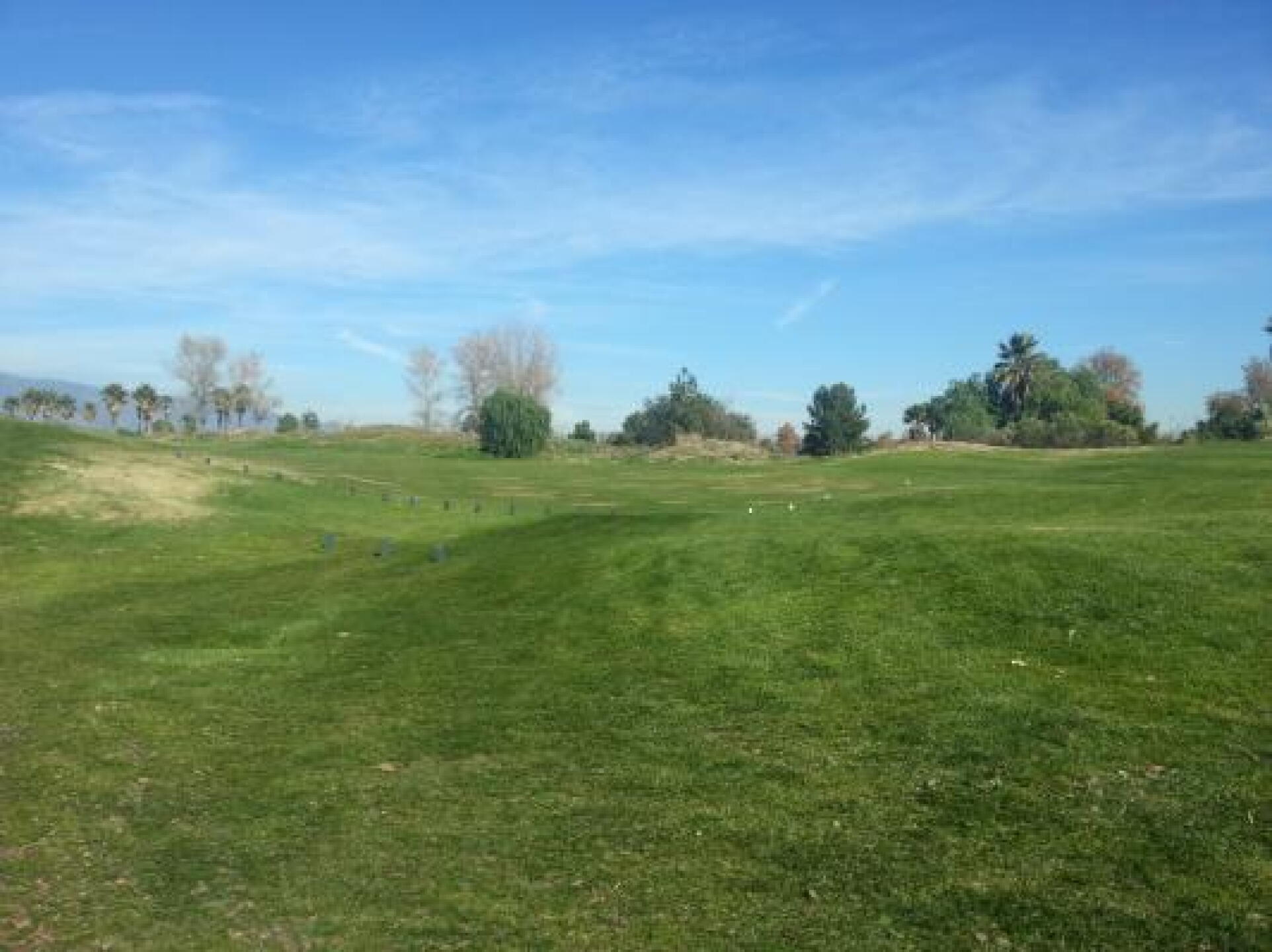 First Hole (Photo submitted by whitetigergolf1 on 01/07/2013)