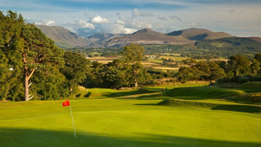 17th green at St Deiniol